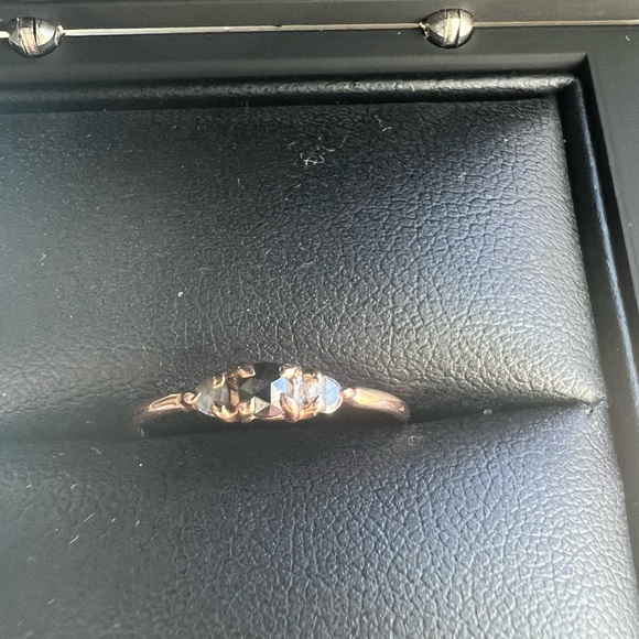 Catbird slumberous light black diamond ring in rose gold size 6 - Picture 1 of 4